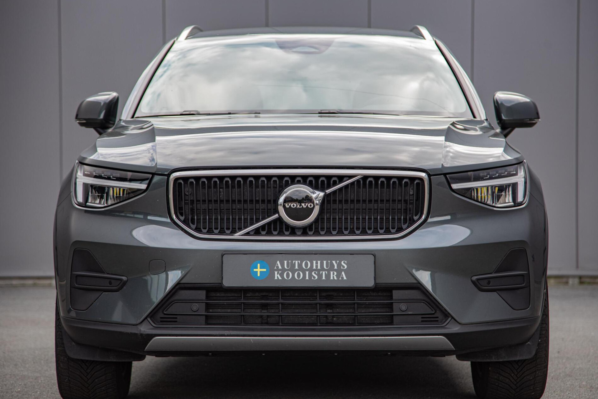 Volvo XC40 2.0 B3 Core MY2026|Leder|Keyless|PDC|Camera|Carplay