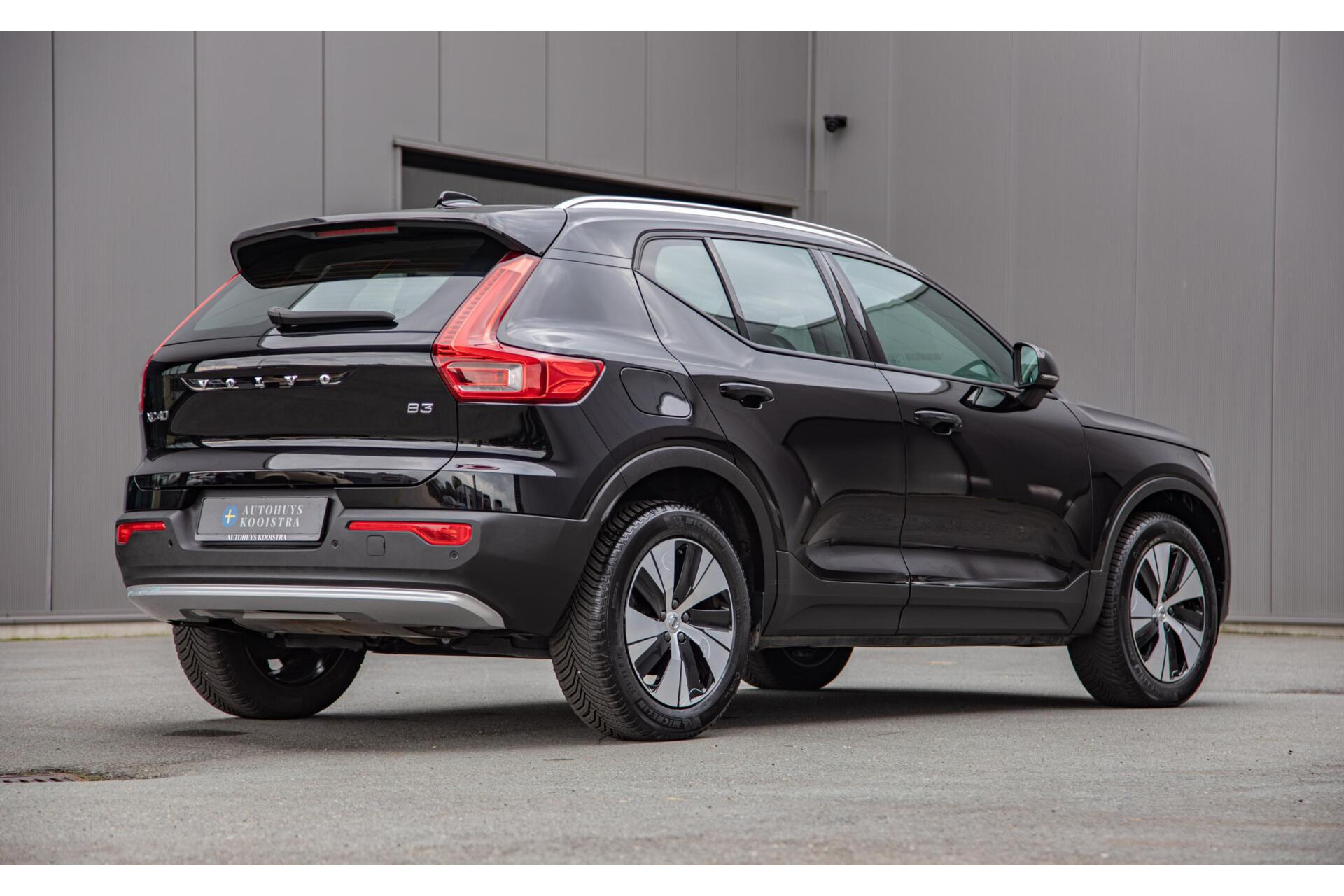 Volvo XC40 2.0 B3 Core MY2026|Leder|Keyless|PDC|Camera|Carplay