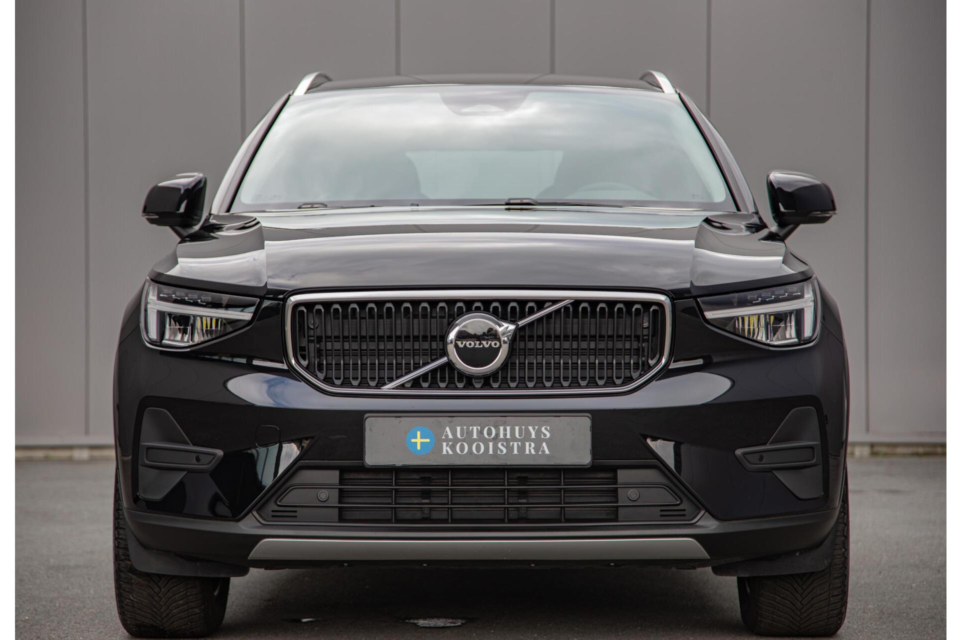 Volvo XC40 2.0 B3 Core MY2026|Leder|Keyless|PDC|Camera|Carplay