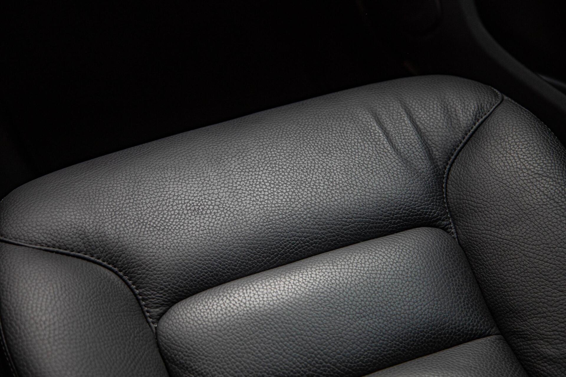 Volvo V60 2.0 B4 Core MY2026|Leder|Stoelverwarming|Allseason