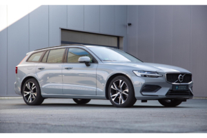 Volvo V60 2.0 B4 Core MY2026|Leder|Stoelverwarming|Allseason