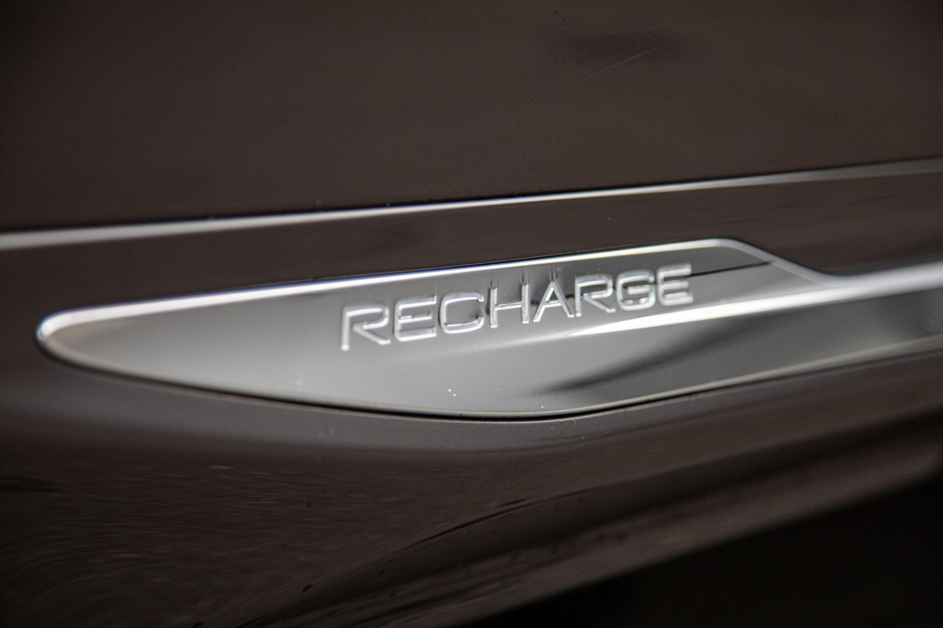 Volvo XC60 2.0 T6 Plug-in hybrid AWD Core Bright Pano|Trekhaak