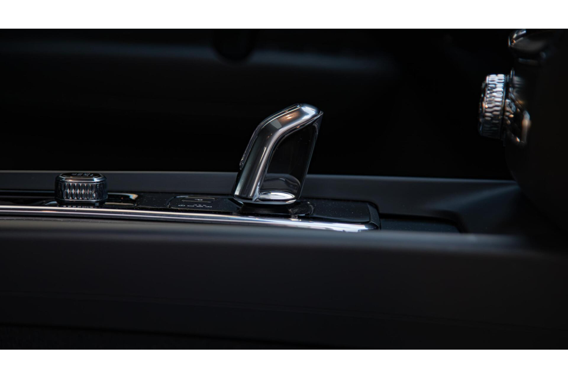 Volvo XC60 2.0 T8 Twin Engine AWD Momentum|Leder|Pano|360° Camera