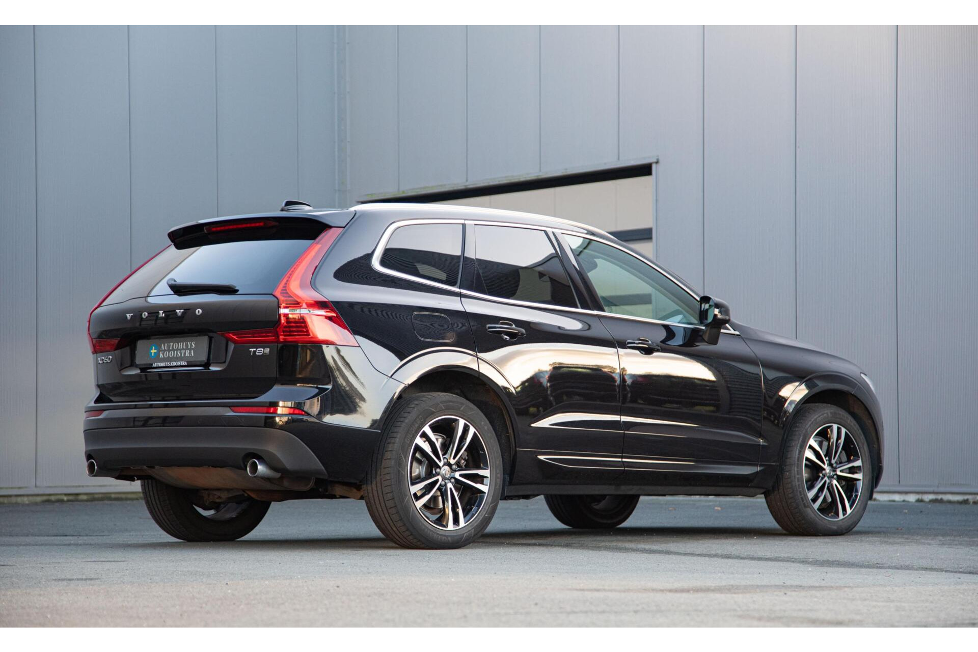 Volvo XC60 2.0 T8 Twin Engine AWD Momentum|Leder|Pano|360° Camera