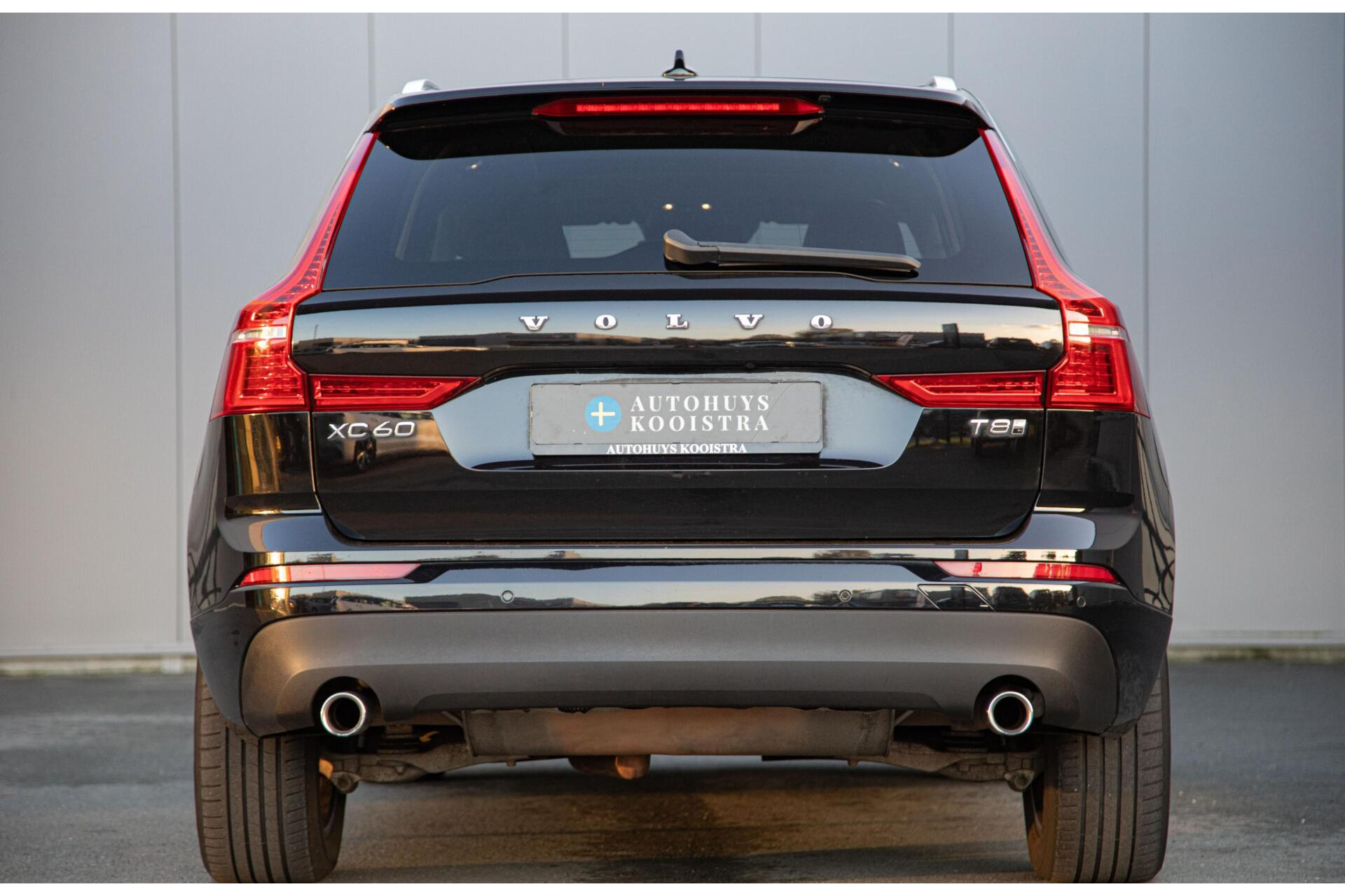 Volvo XC60 2.0 T8 Twin Engine AWD Momentum|Leder|Pano|360° Camera